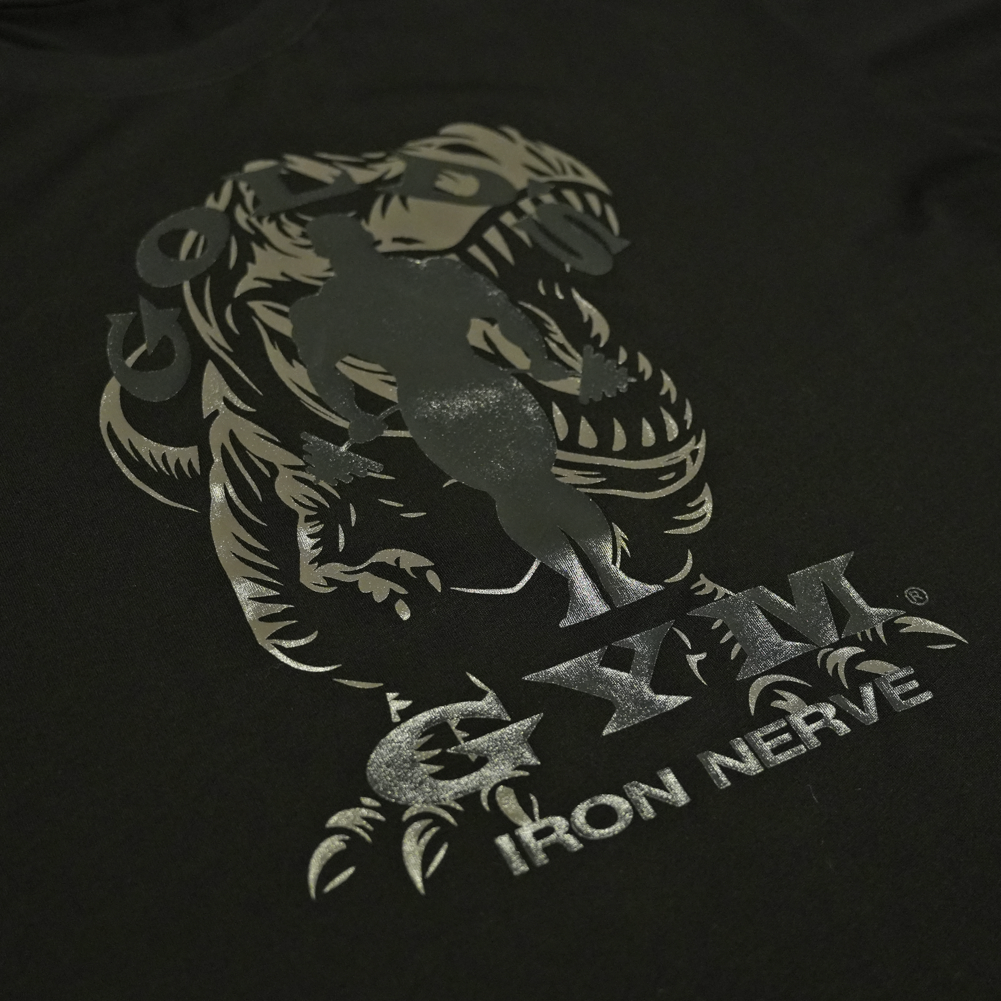 GOLD'S GYM × IRON NERVE COLLABORATION T-SHIRTS JURASSIC